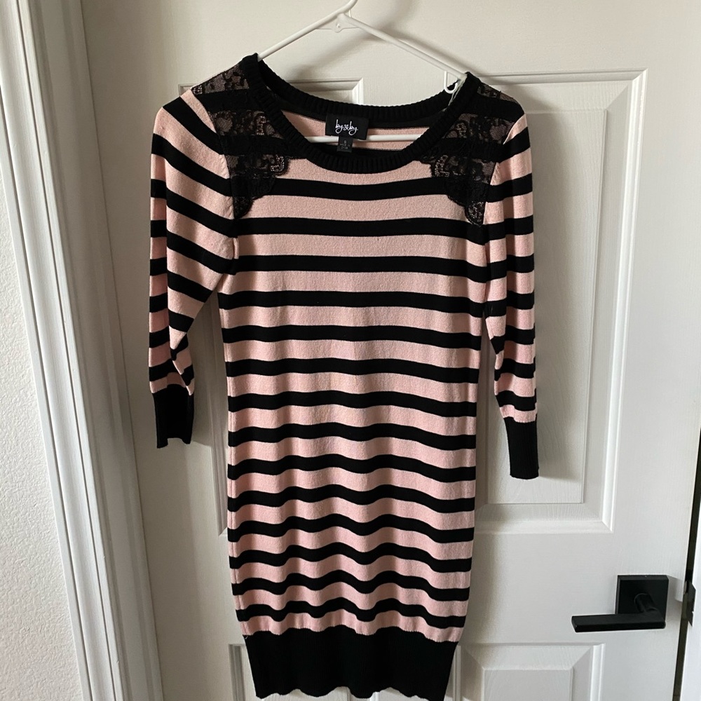 Smal black and pink dress